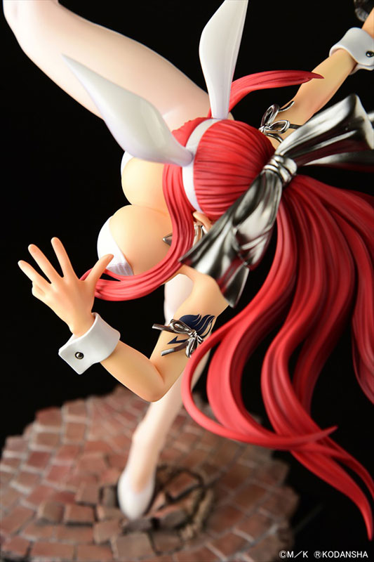 FAIRY TAIL Erza Scarlet High Kick ver. Bunny [Crimson / Black / White] 1/6