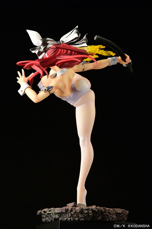 FAIRY TAIL Erza Scarlet High Kick ver. Bunny [Crimson / Black / White] 1/6
