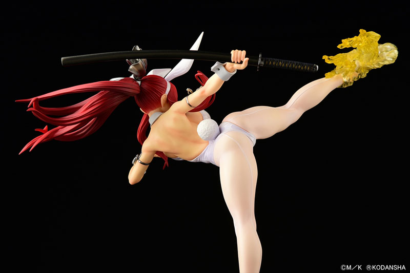 FAIRY TAIL Erza Scarlet High Kick ver. Bunny [Crimson / Black / White] 1/6