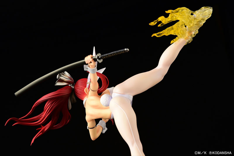 FAIRY TAIL Erza Scarlet High Kick ver. Bunny [Crimson / Black / White] 1/6