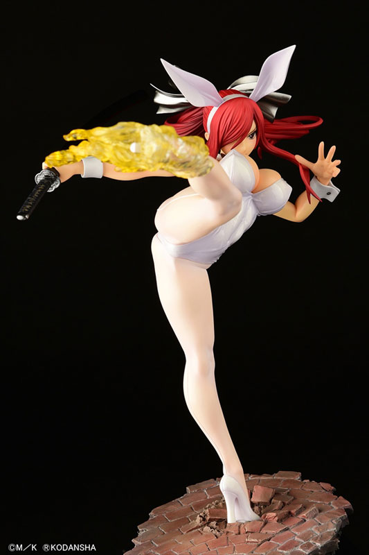FAIRY TAIL Erza Scarlet High Kick ver. Bunny [Crimson / Black / White] 1/6