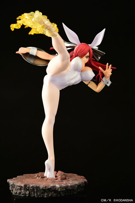 FAIRY TAIL Erza Scarlet High Kick ver. Bunny [Crimson / Black / White] 1/6