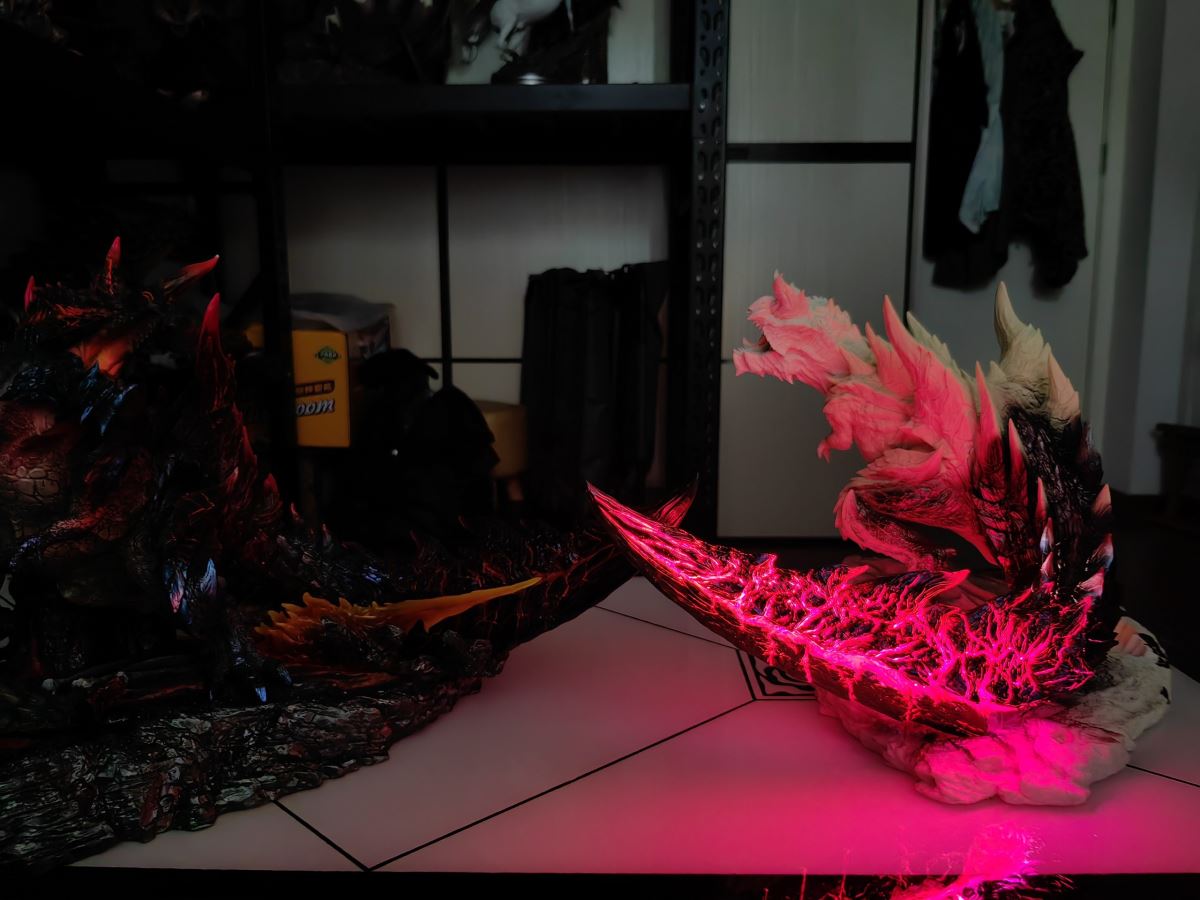 Glavenus & Acidic Glavenus - MonsterHunter