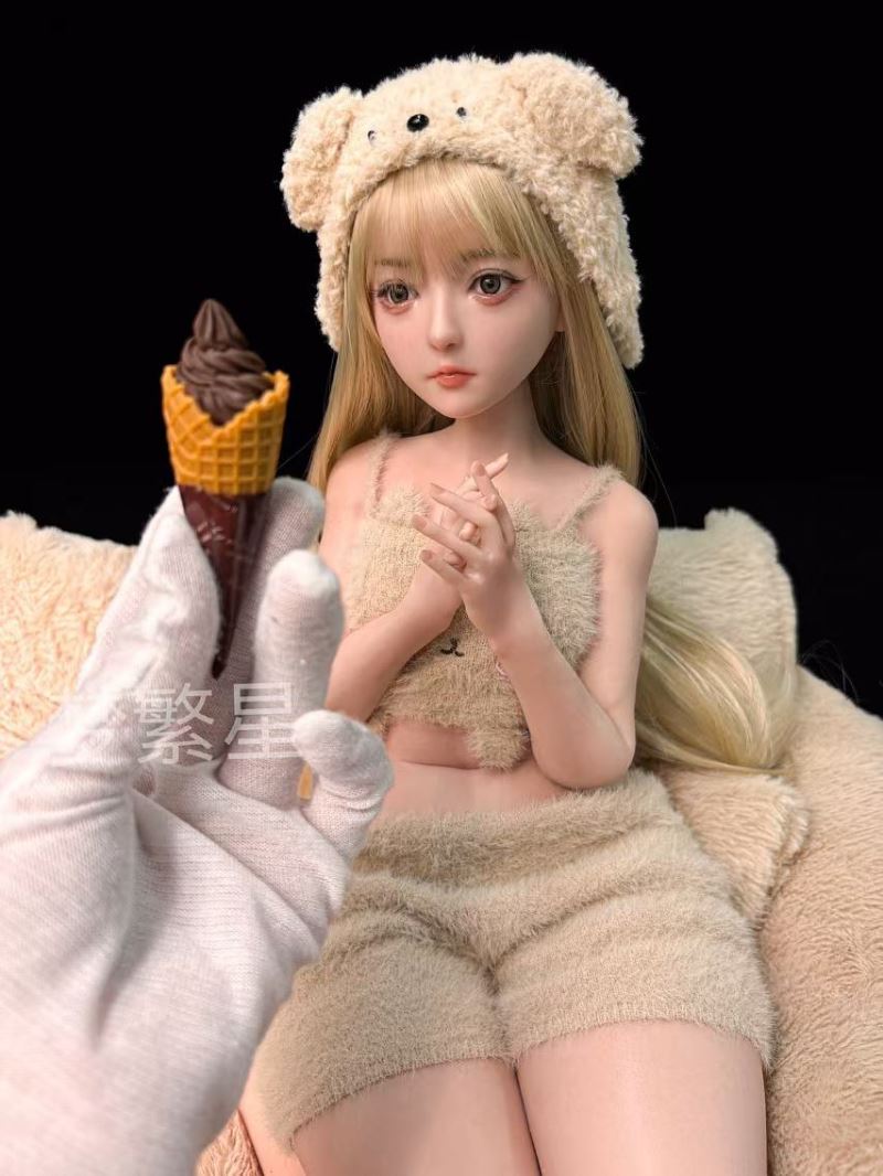 Large-scale full-body silicone female