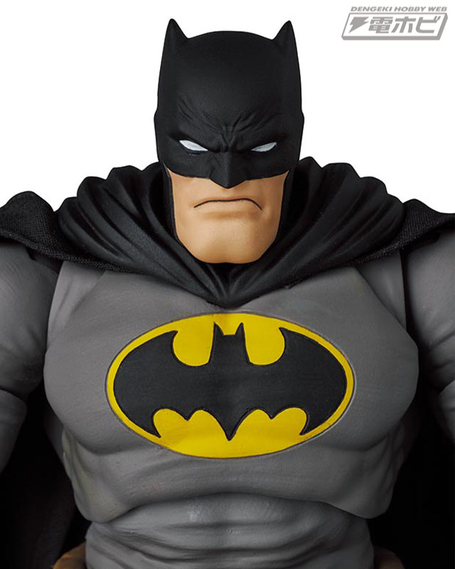 MAFEX BATMAN & HORSE (The Dark Knight Returns)