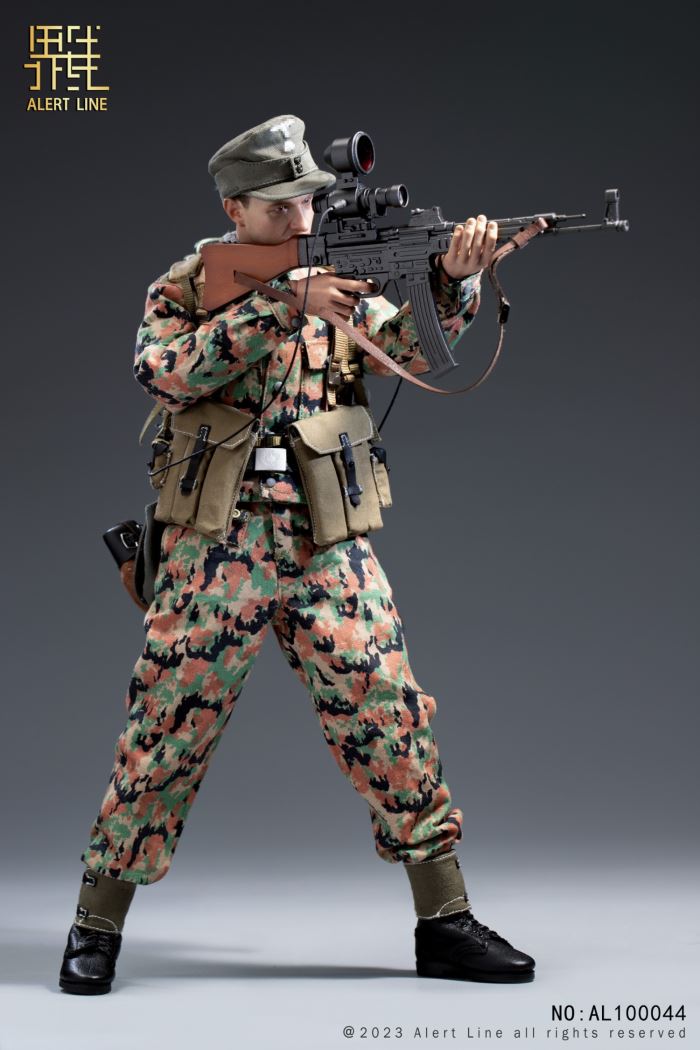 World War II German Waffen SS Soldier 1/6