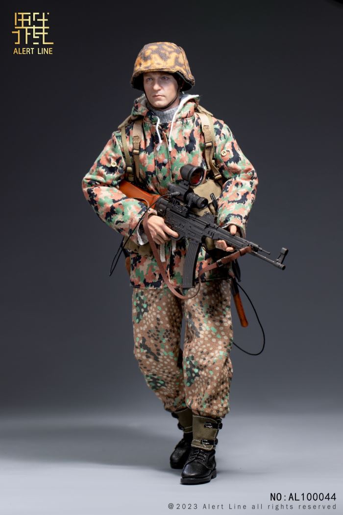 World War II German Waffen SS Soldier 1/6