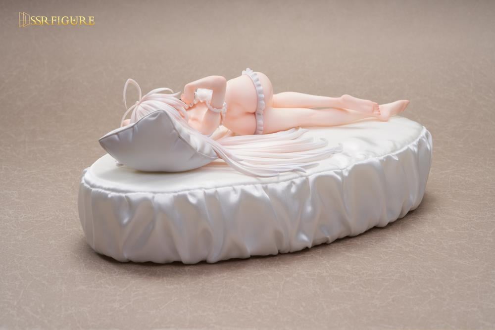 Wake Up White Hair Girl