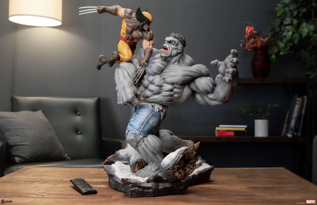 Grey Hulk vs Wolverine