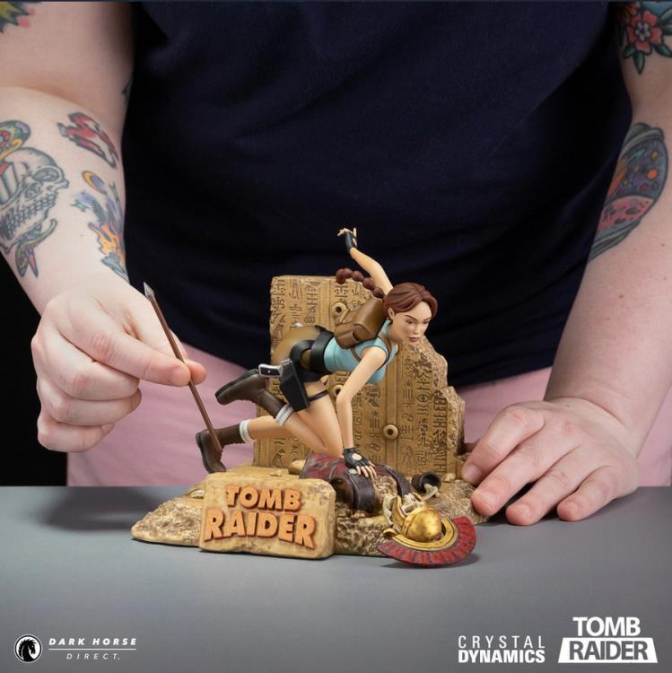 Tomb Raider Lara Croft (Classic Era) Statue