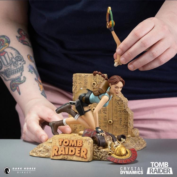 Tomb Raider Lara Croft (Classic Era) Statue