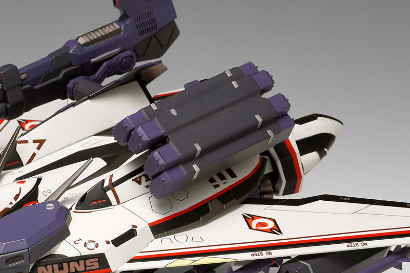Macross Frontier VF-171EX Armed Nightmare Plus [Alto Custom] 1/72