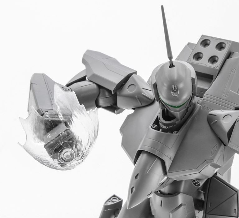 YF-19 Battroid Macross Plus