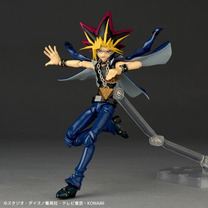 Revoltech Amazing Yamaguchi Yami Yugi - Yu-Gi-Oh!