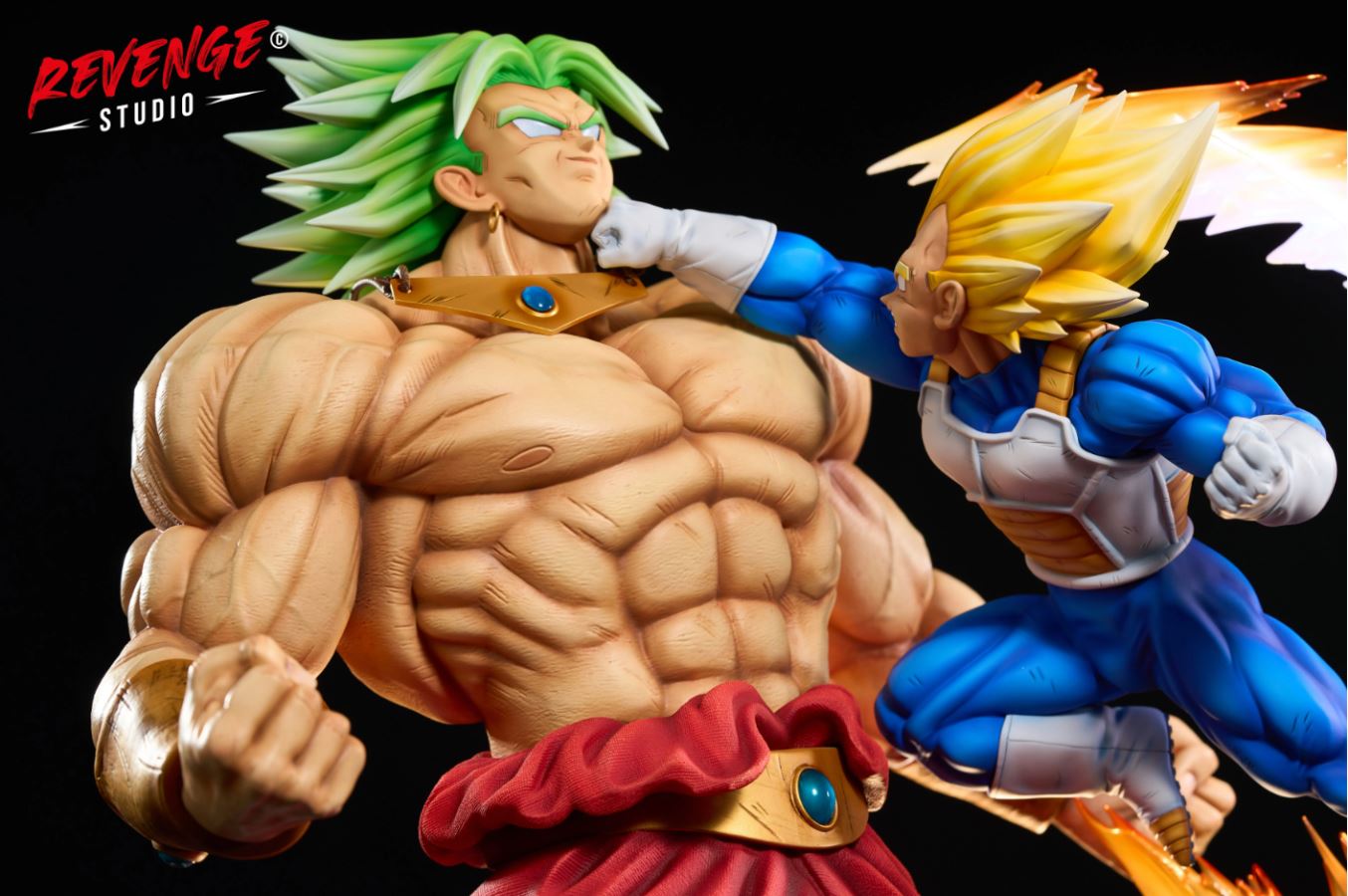 Broly vs Vegeta - Dragon Ball