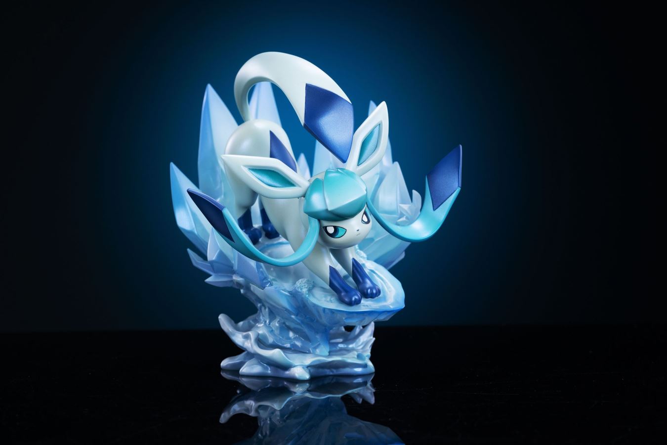 Eevee Family Series 006 Glaceon - Pokemon