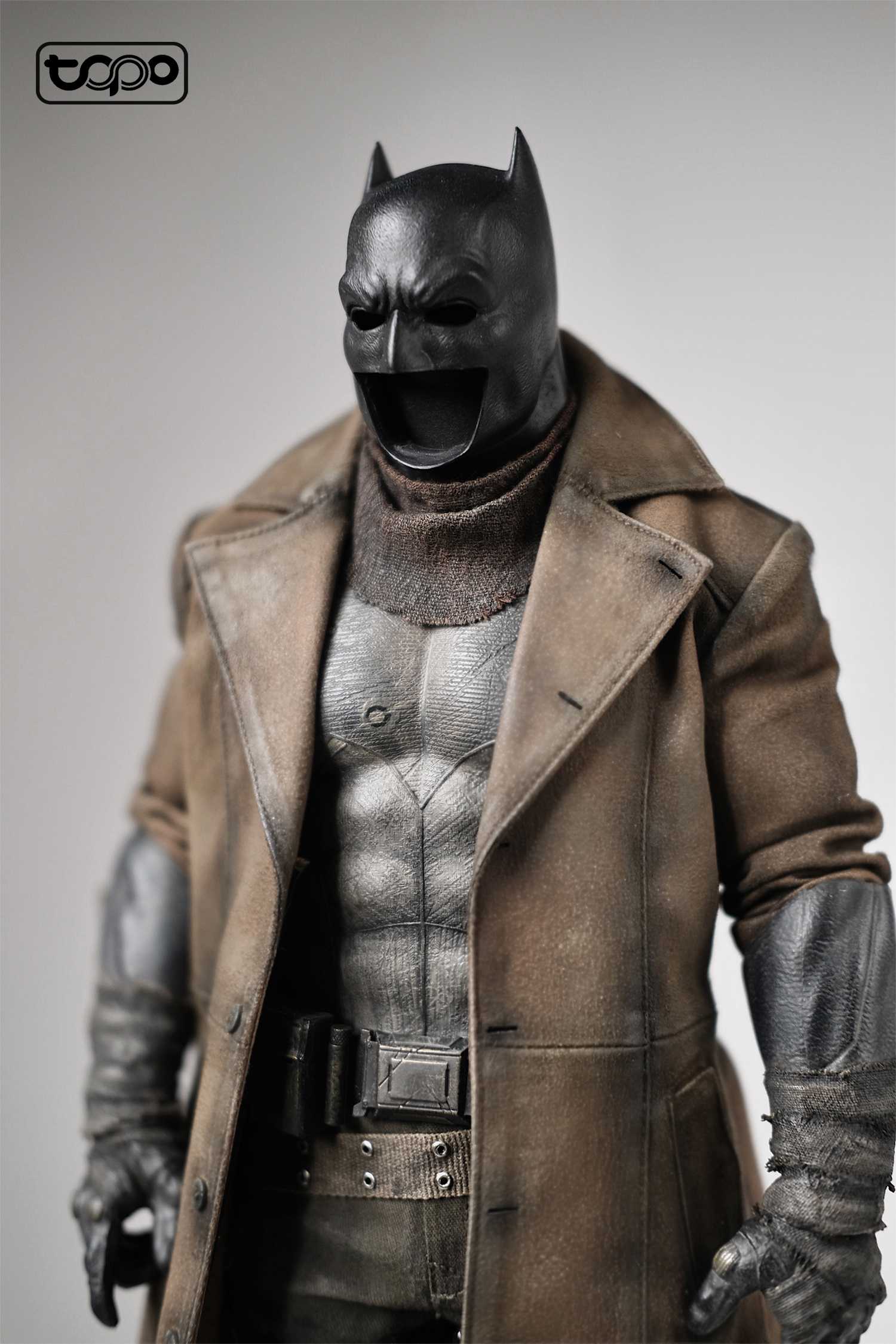 Nightmare Desert Batman Coat 1/6