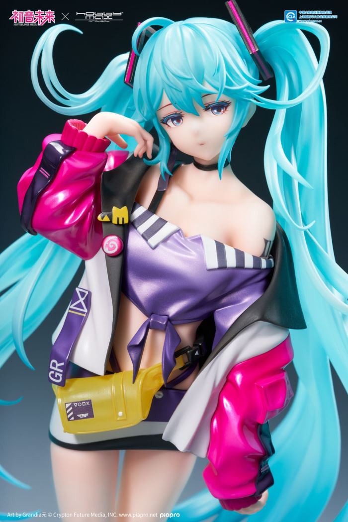 Fashion Street Ver. Miku Hatsune - VOCALOID
