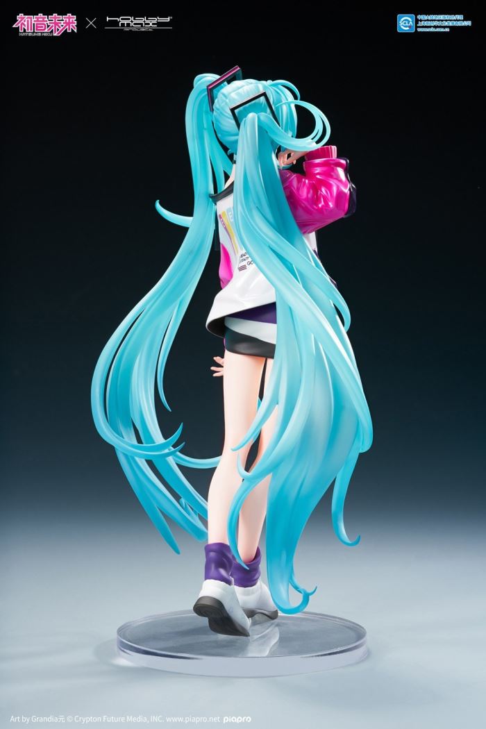 Fashion Street Ver. Miku Hatsune - VOCALOID