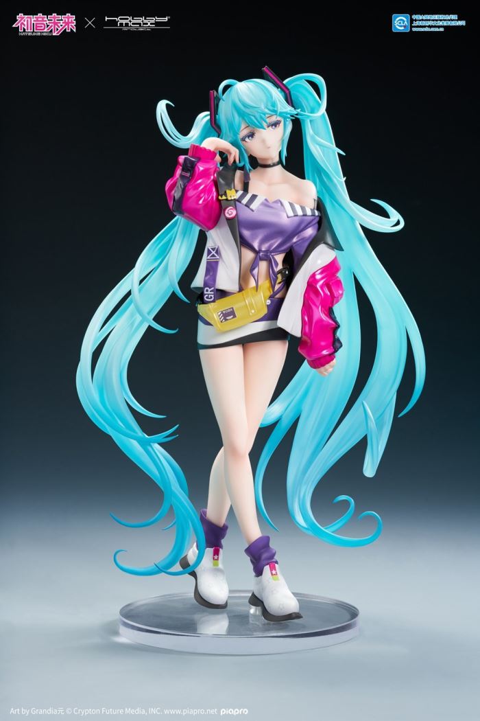 Fashion Street Ver. Miku Hatsune - VOCALOID