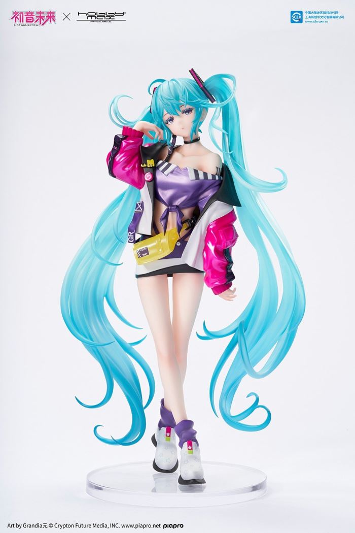 Fashion Street Ver. Miku Hatsune - VOCALOID