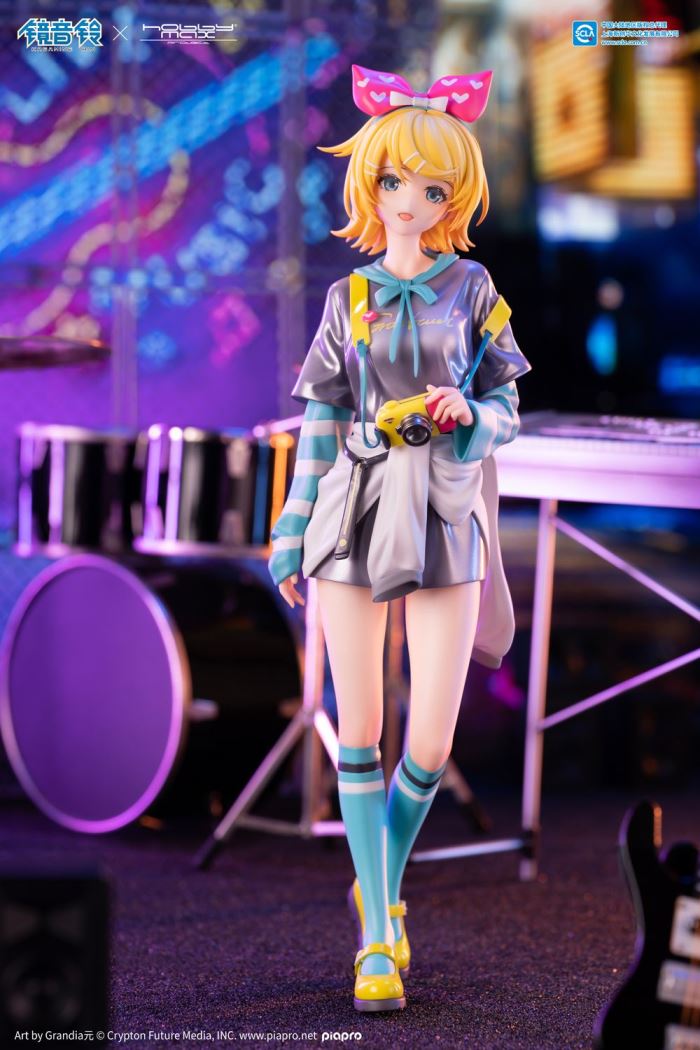 Fashion Street Ver. Rin Kagamine – VOCALOID