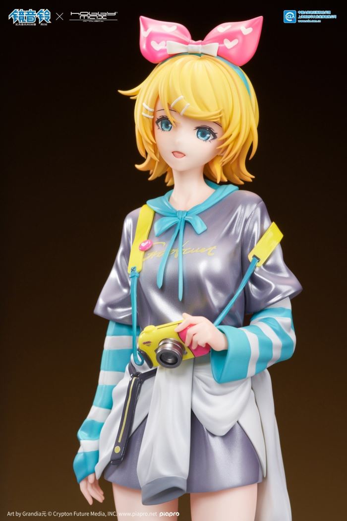 Fashion Street Ver. Rin Kagamine – VOCALOID