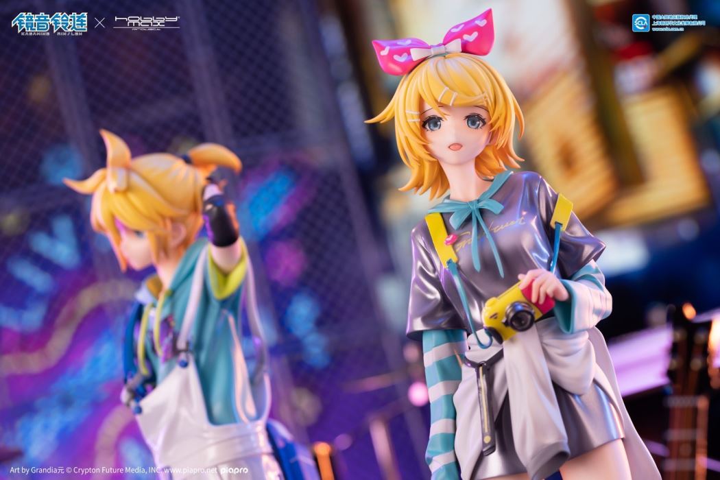 Fashion Street Ver. Rin Kagamine – VOCALOID