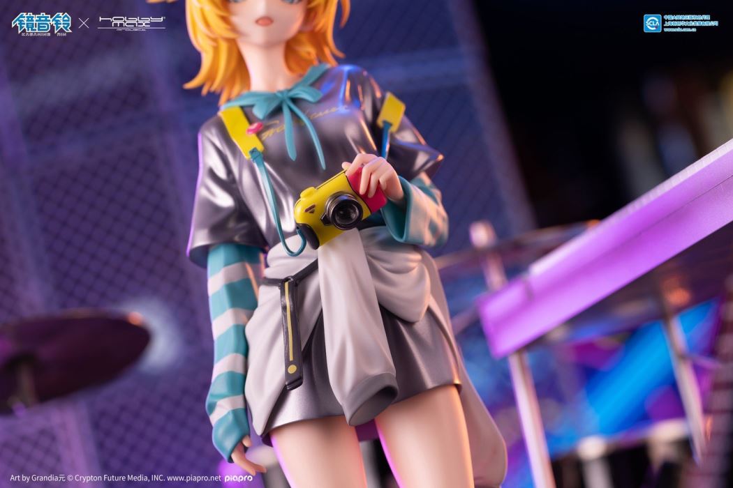 Fashion Street Ver. Rin Kagamine – VOCALOID