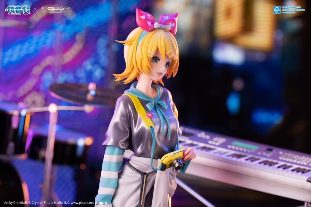 Fashion Street Ver. Rin Kagamine – VOCALOID