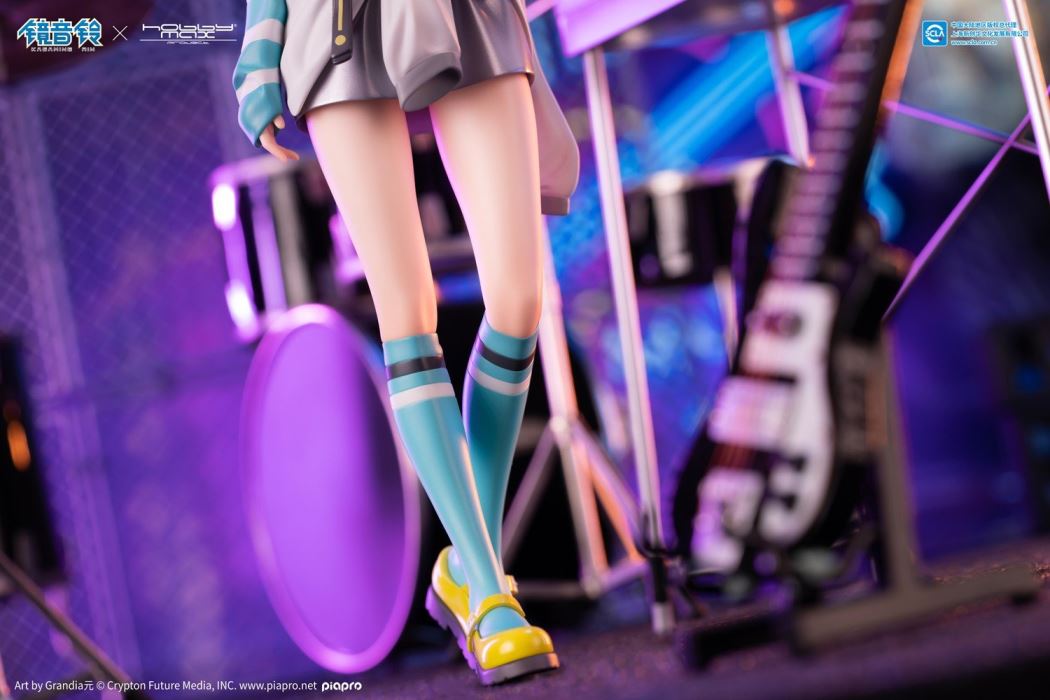 Fashion Street Ver. Rin Kagamine – VOCALOID