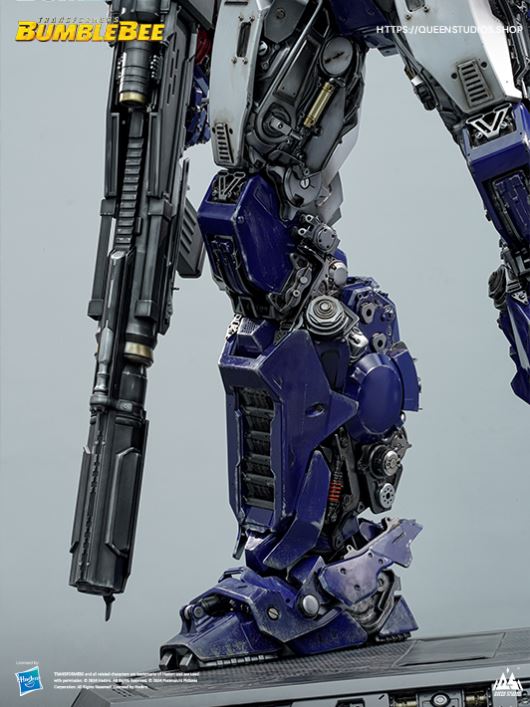 Optimus Prime Human-Size Statue