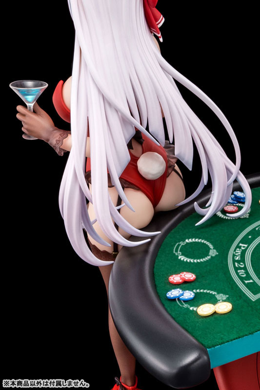 The Demon Sword Master of Excalibur Academy Riselia Ray Crystalia wearing crimson bunny costume with Nip Slip Gimmick System