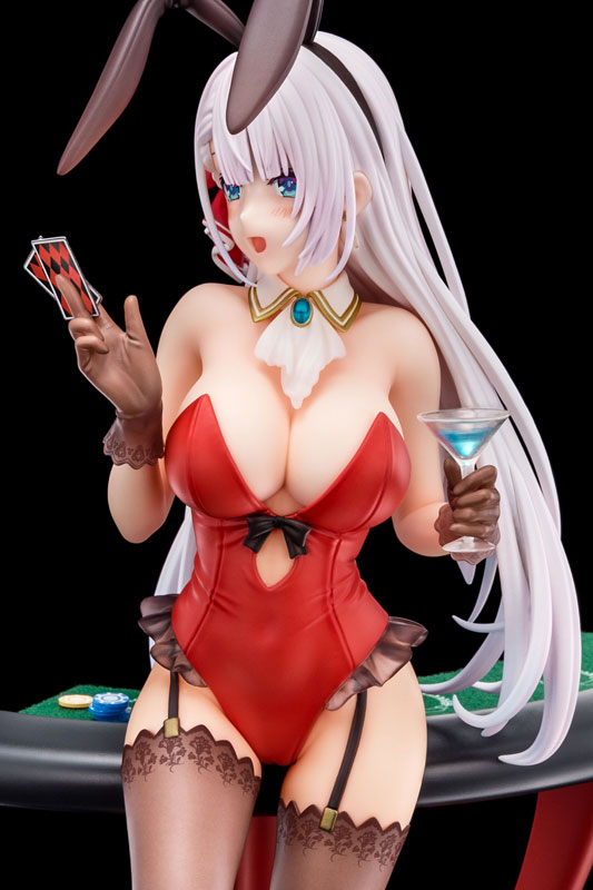 The Demon Sword Master of Excalibur Academy Riselia Ray Crystalia wearing crimson bunny costume with Nip Slip Gimmick System