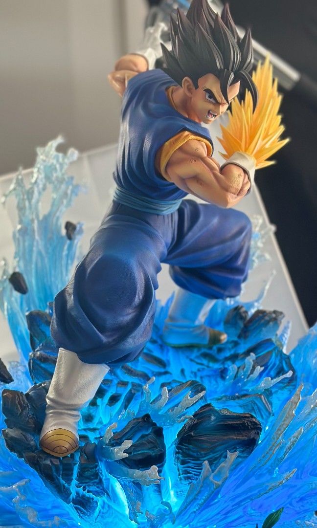 Super Saiyan Blue - Dragon Ball Universe