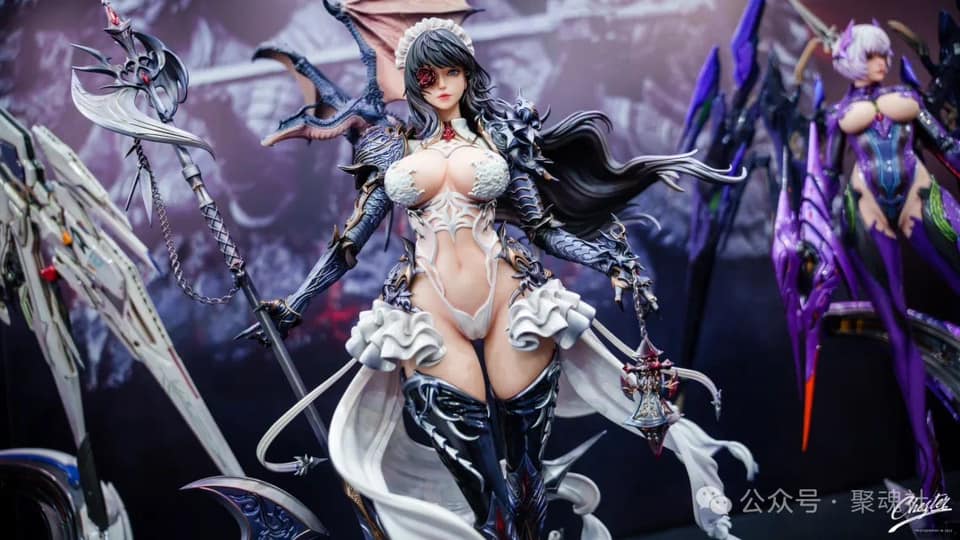 Dragon Queen/ Maid Avril – Original Design