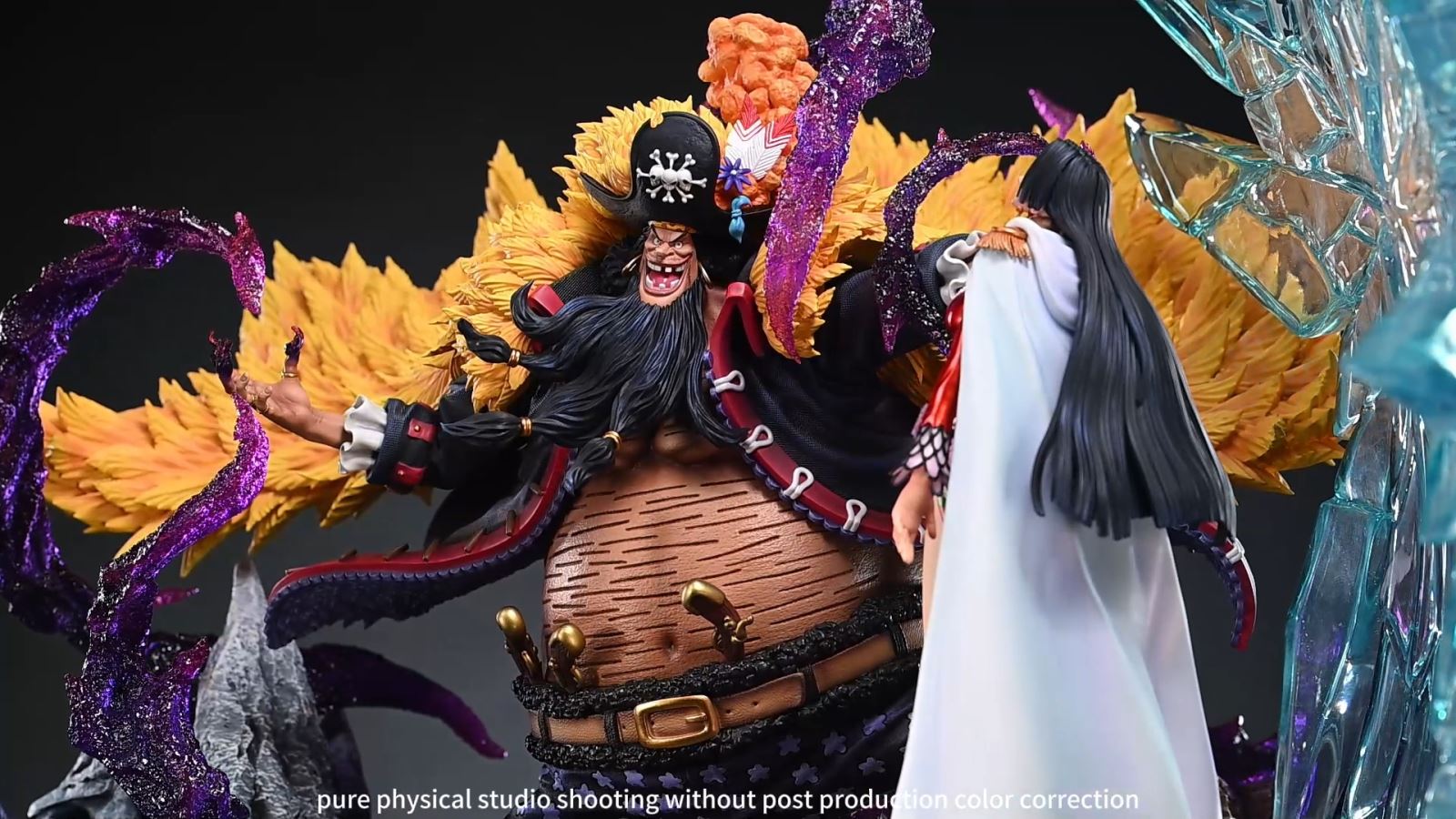 Blackbeard vs Boa - One Piece