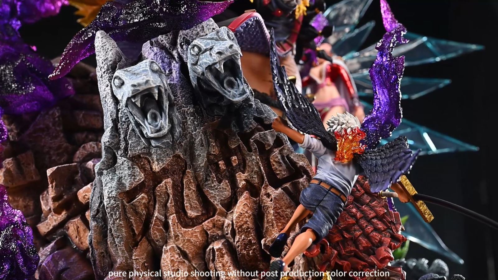 Blackbeard vs Boa - One Piece