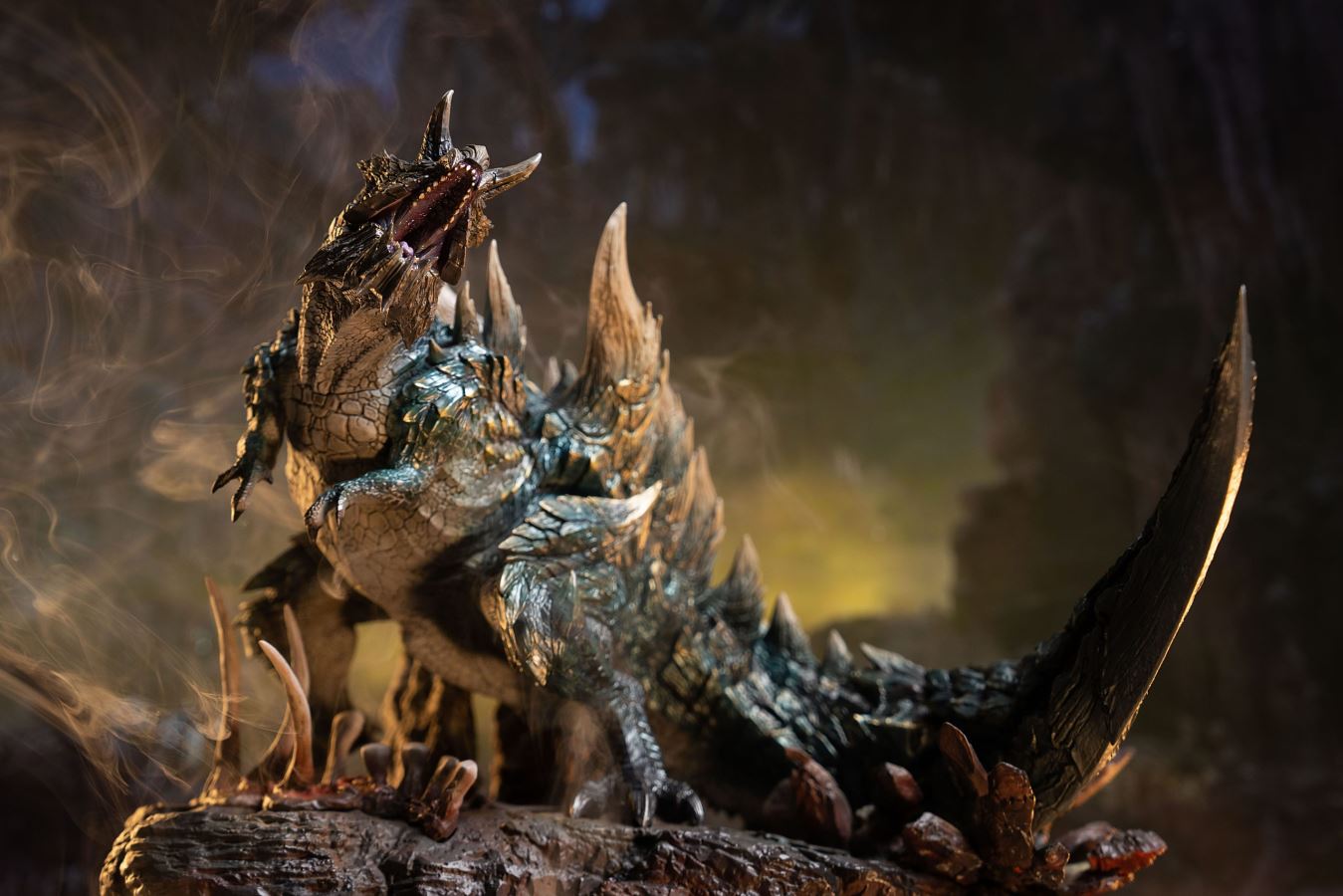 Glavenus & Acidic Glavenus - MonsterHunter