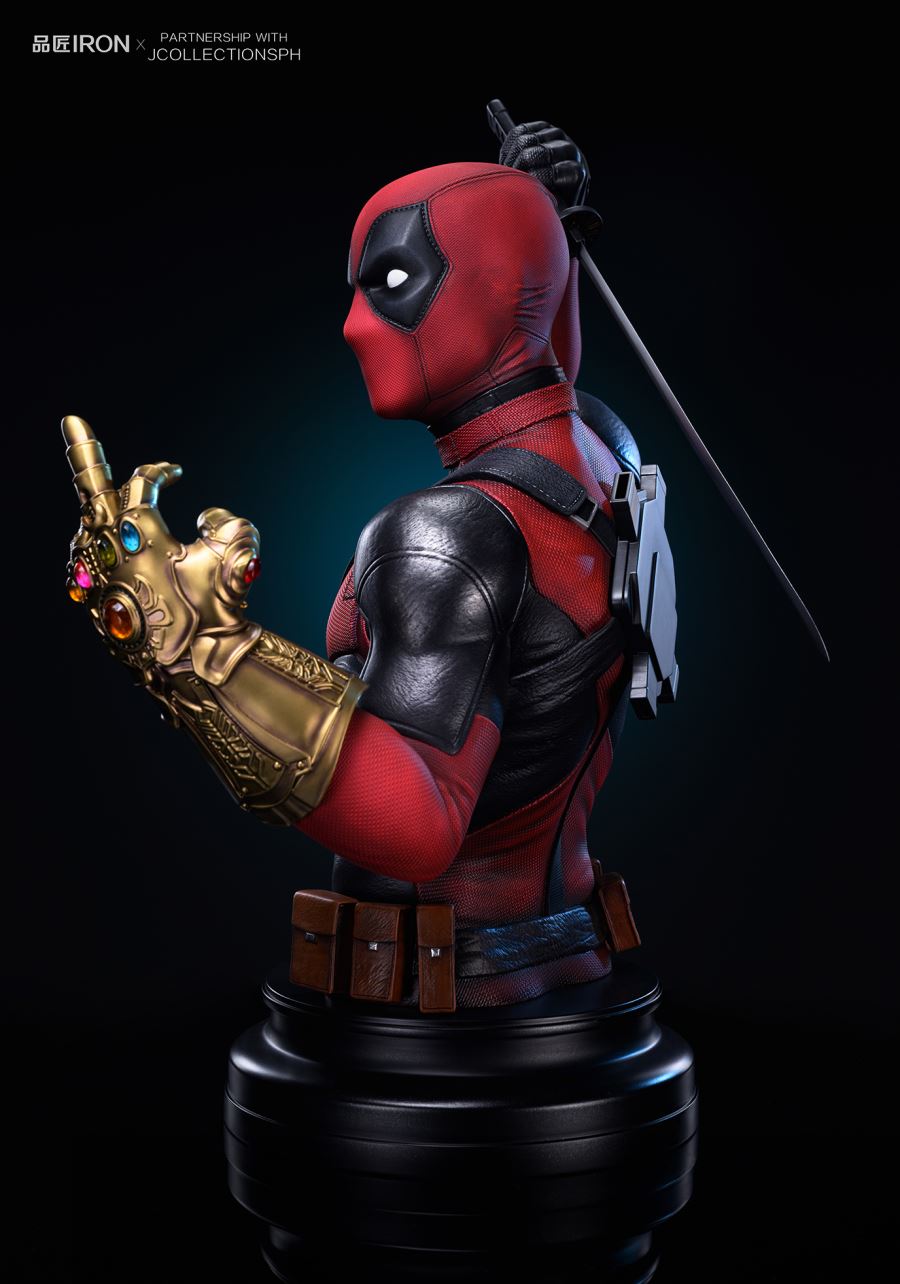 Deadpool Bust - Marvel