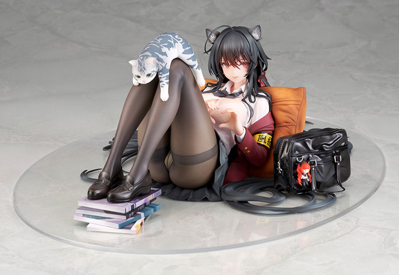Azur Lane Taihou Sweet Time After School Ver. 1/7