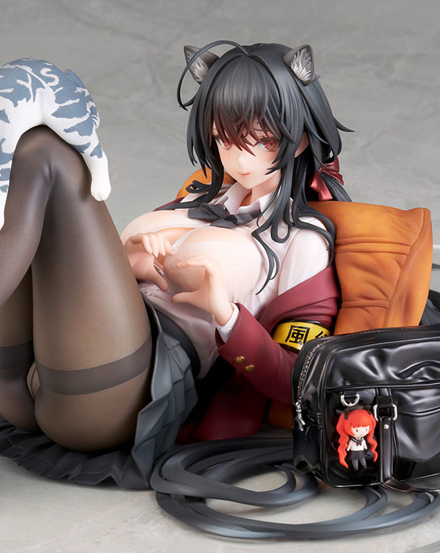 Azur Lane Taihou Sweet Time After School Ver. 1/7