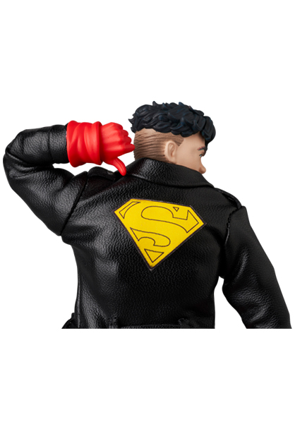 MAFEX SUPERBOY (RETURN OF SUPERMAN)