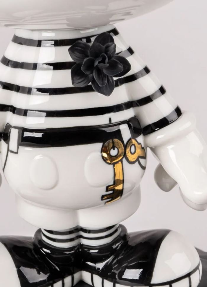 MICKEY BLACK & WHITE