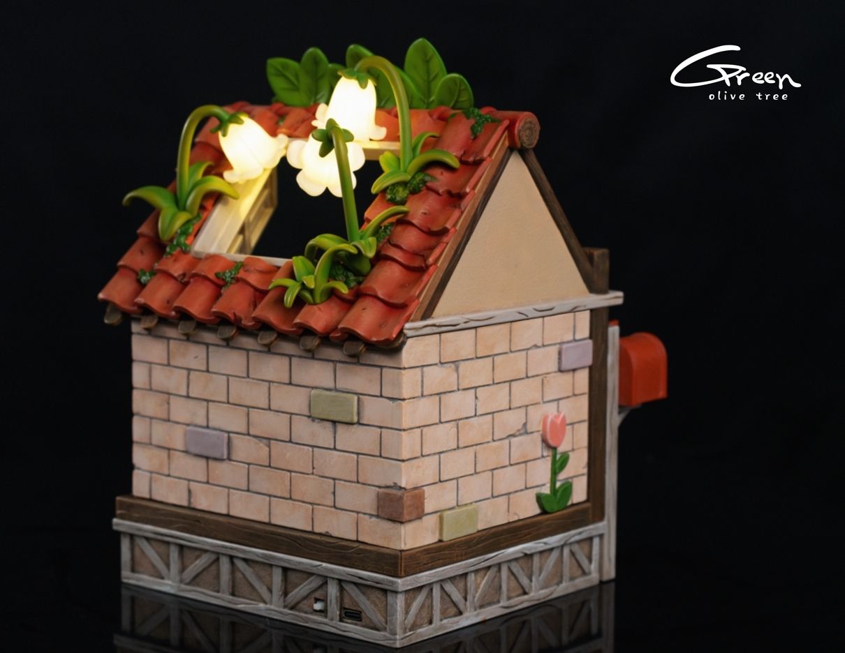 Girl Phoebe Praying for You