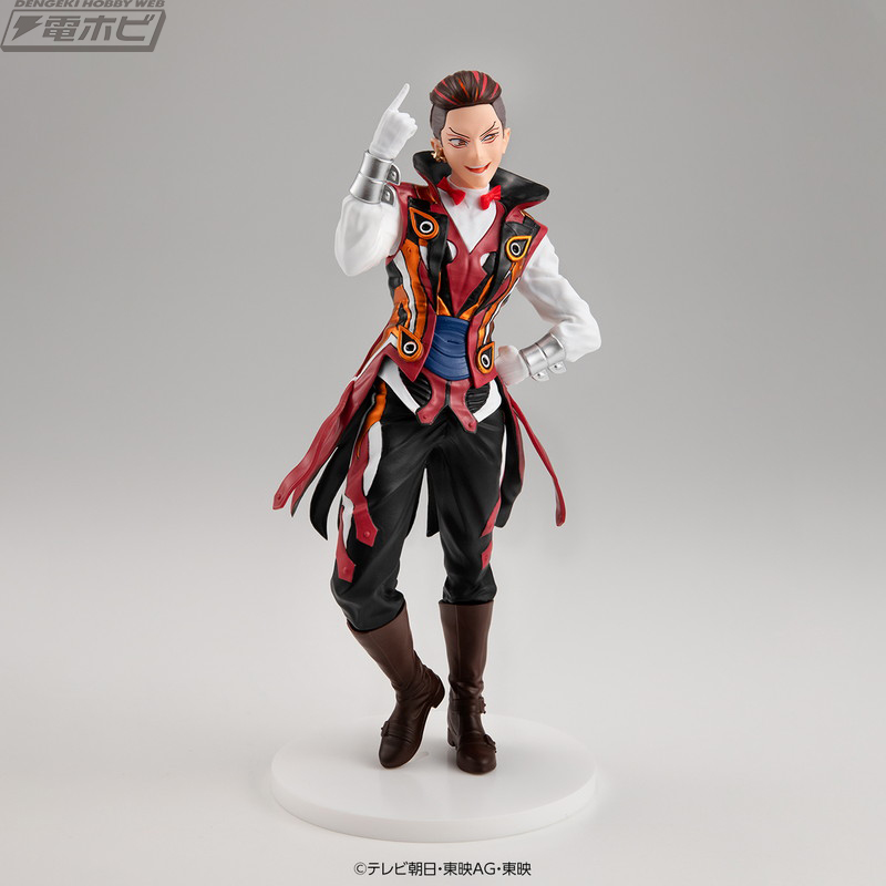 Figure Hero Fire Candle & Bouquet