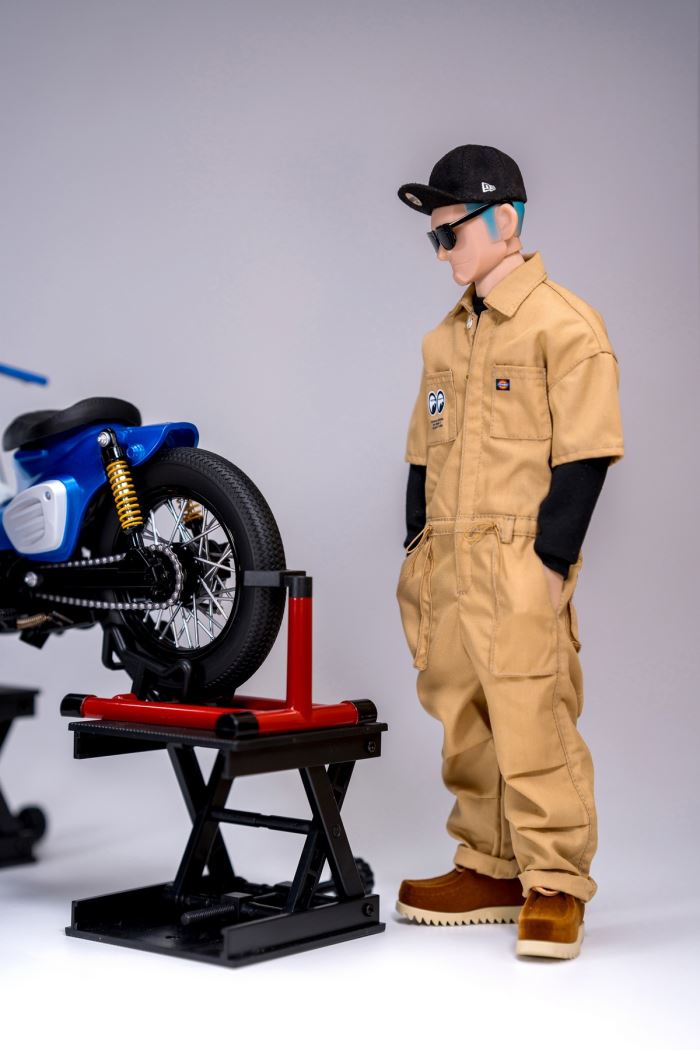 Fashionable doll set TRC mechanical