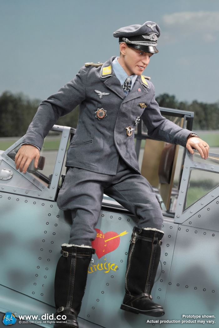 WWII German Ace Pilot Erich Hartmann 1/6