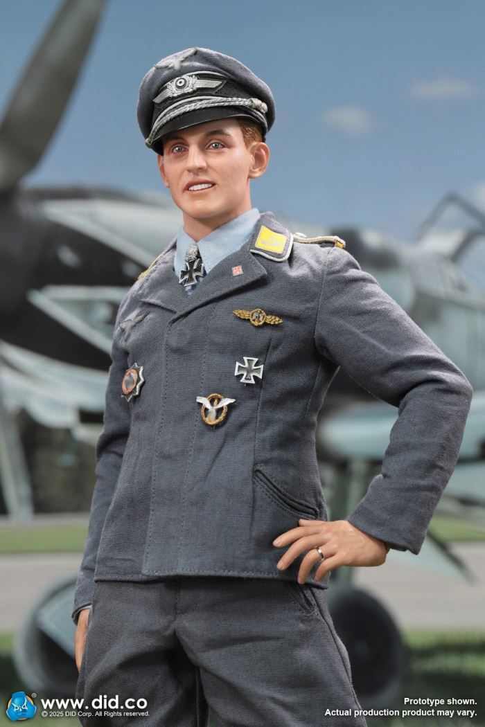 WWII German Ace Pilot Erich Hartmann 1/6