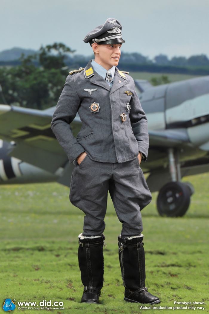 WWII German Ace Pilot Erich Hartmann 1/6